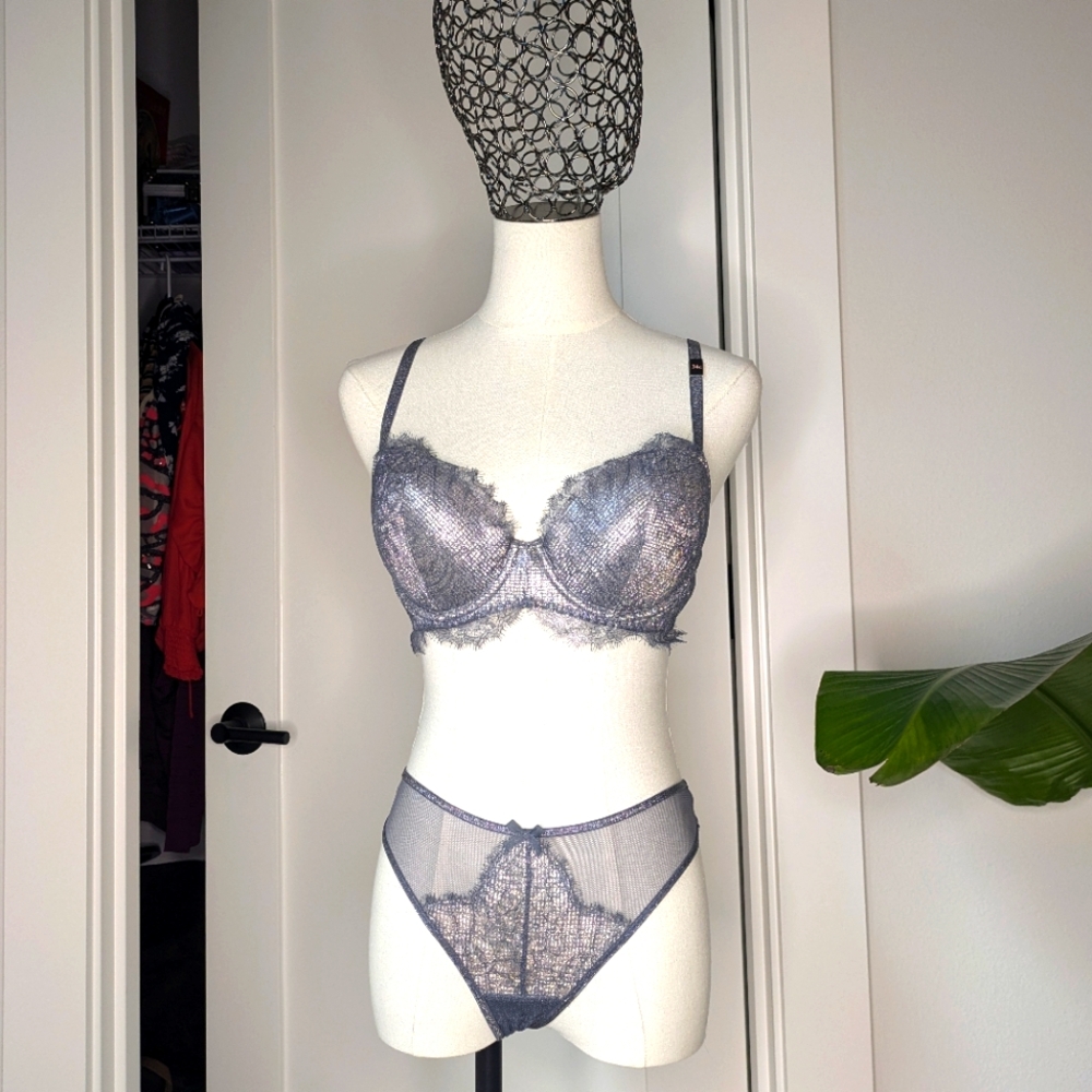 NWT Victoria's Secret Bra and thong